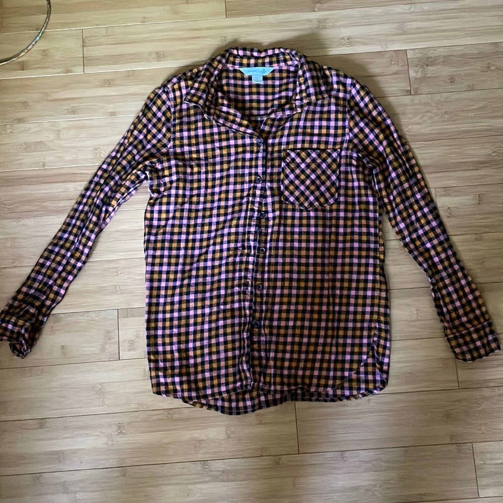 Old navy women’s “classic shirt”